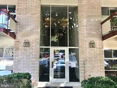 4319 Americana Dr #203 Annandale, VA 22003