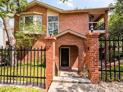 3200 Duval St #111 Austin, TX 78705