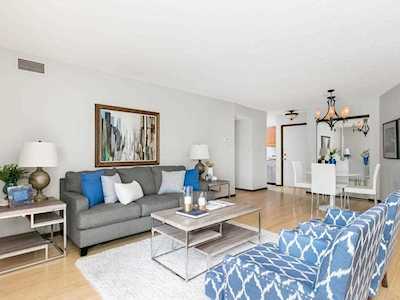 1200 Nicollet Mall #206 Minneapolis, MN 55403