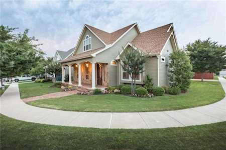 547 Village Way Argyle, TX 76226