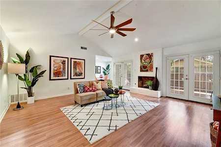 2716 Bryonhall Dr Austin, TX 78745