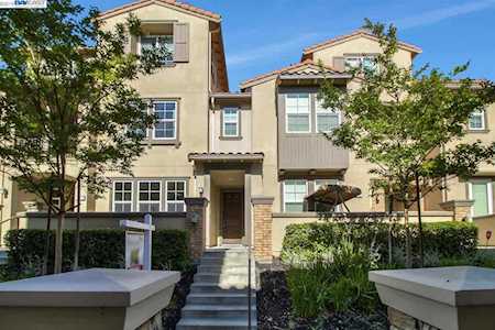 5106 Fioli Loop San Ramon, CA 94582