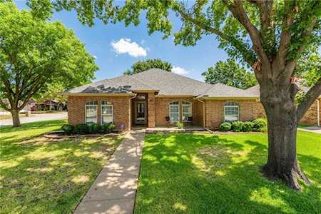 7036 Live Oak Drive North Richland Hills, TX 76182