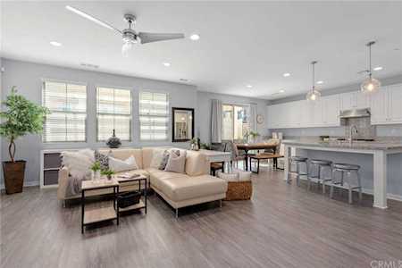 126 Encantador Lake Forest, CA 92630