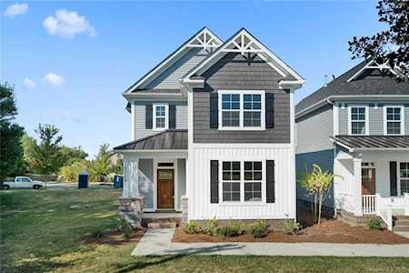 13704 Bonnerby Ct Huntersville, NC 28078