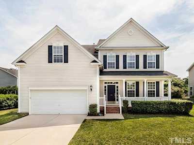 112 Winter Ridge Drive Holly Springs, NC 27540