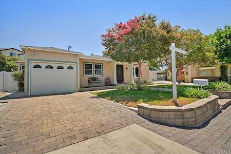8232 Circle M Buena Park, CA 90621