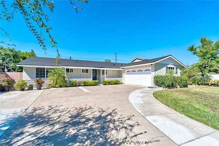 1821 W Beacon Avenue Anaheim, CA 92804