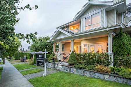 308 W 16th Street North Vancouver, BC V7M 2S7