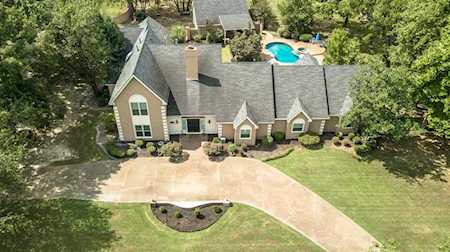 9269 Davies Plantation Rd Bartlett, TN 38133