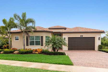 8880 Golden Mountain Circle Boynton Beach, FL 33473