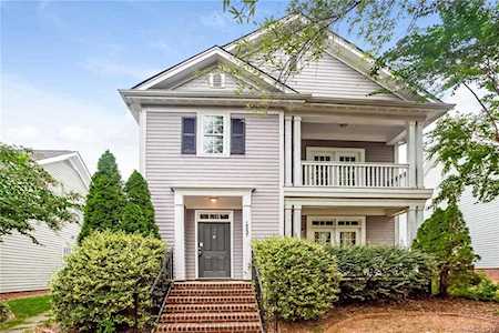 14537 Holly Springs Dr Huntersville, NC 28078