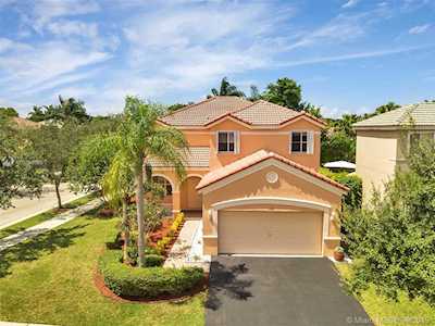 1120 Tupelo Way Weston, FL 33327