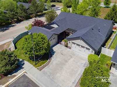 2602 Piccadilly Lane Eagle, ID 83616