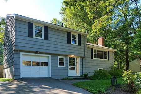 102 Blueberry Hill Lane Sudbury, MA 01776