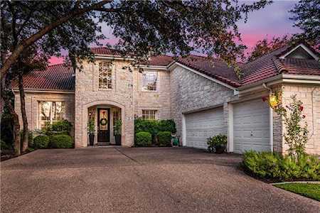 42 Hedgebrook Way The Hills, TX 78738