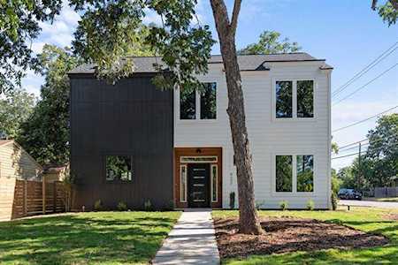 922 Gene Johnson St Austin, TX 78751