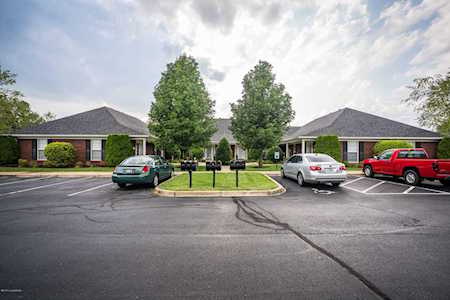 10020 Chenoweth Vista Way Louisville, KY 40299