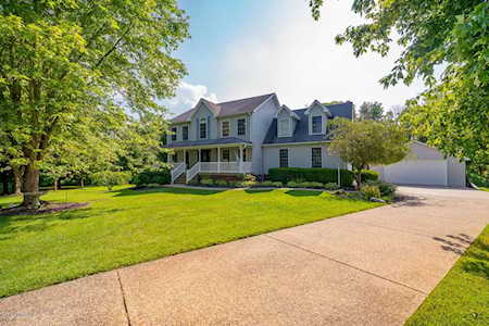 4102 Grimes Cove Buckner, KY 40010