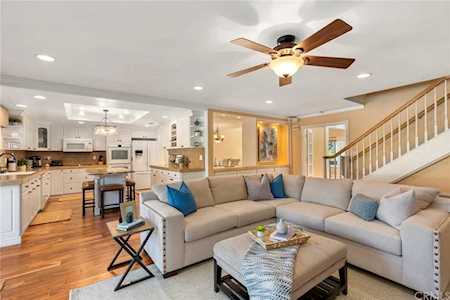 2718 Starbird Drive Costa Mesa, CA 92626