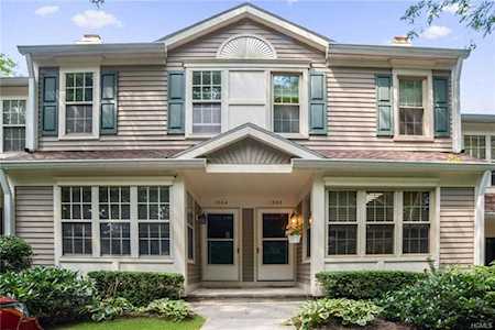 1303 Pondcrest Ln Greenburgh, NY 10607
