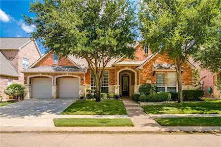 8742 Cherry Lee Lane Lantana, TX 76226