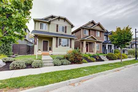 1285 Bergamot Avenue Kelowna, BC V1W5K5