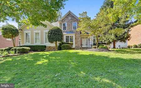 8090 Amsterdam Ct Gainesville, VA 20155