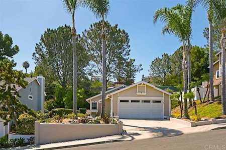 1825 Palisades Dr Carlsbad, CA 92008