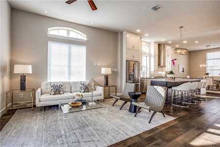 5307 Holland Avenue Dallas, TX 75209