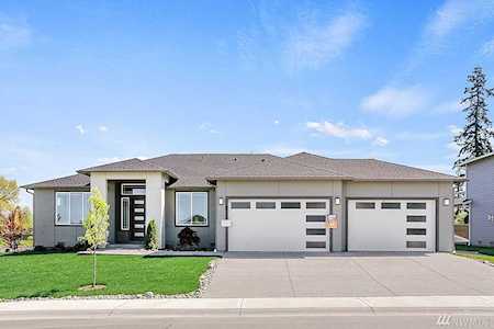 23202 70th St E #34 Buckley, WA 98321