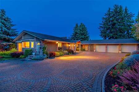 2655 Ridgeview Road West Kelowna, BC V1Z1Y6