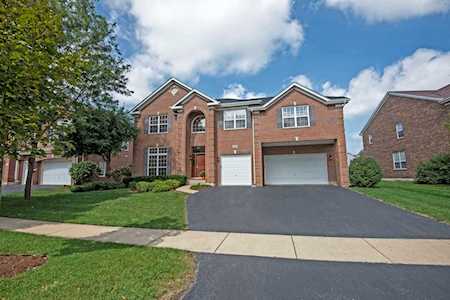 1403 Danhof Dr Bolingbrook, IL 60490