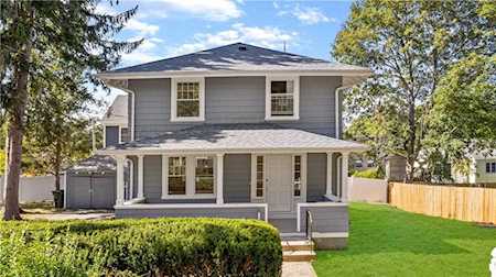 5 Howard ST Barrington, RI 02806