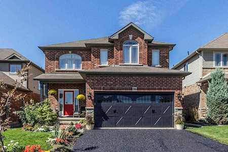36 Great Oak Trl Binbrook, ON L0R 1C0