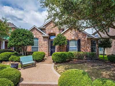 15886 Buffalo Creek Drive Frisco, TX 75035