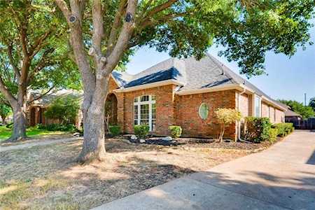 713 Cliffmoor Drive Keller, TX 76248