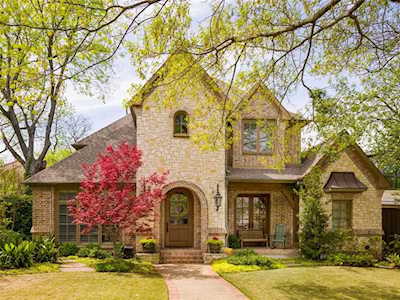 8715 Glencrest Lane Dallas, TX 75209