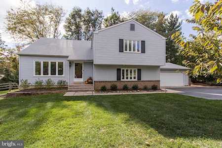1303 Cory Dr Fort Washington, PA 19034