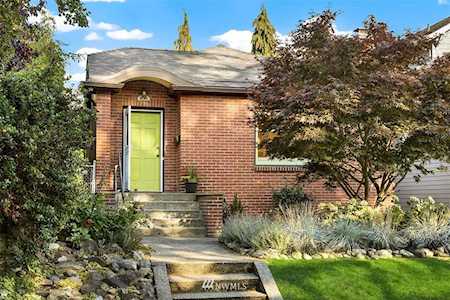 4016 Sunnyside Ave N Seattle, WA 98103