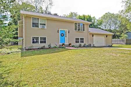 17 Burr AV Barrington, RI 02806