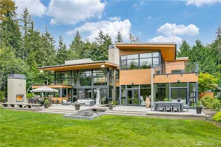 2058 250th Place NE Sammamish, WA 98074
