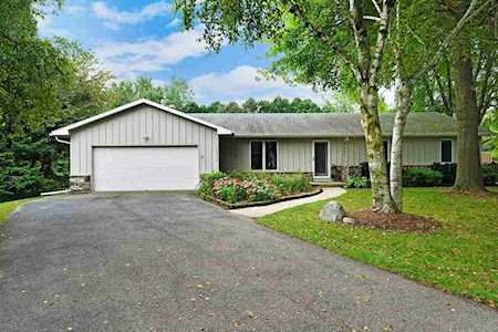 4652 Canary Cir Cottage Grove, WI 53527