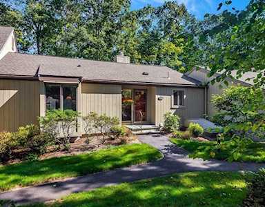 234 Aspen Circle #234 Lincoln, MA 01773
