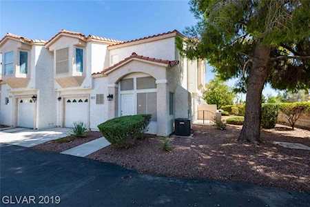 6921 Coral Rock Dr Las Vegas, NV 89108