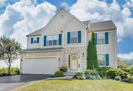 824 Woodington Drive Pataskala, OH 43062