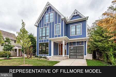 1015 21st St S Arlington, VA 22202
