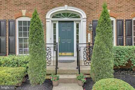 117 Robertson Ct North Wales, PA 19454