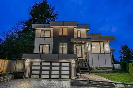 5253 209 Street Langley, BC V3A 6E8