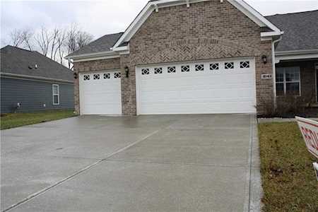 8143 Kilborn Way Avon, IN 46123
